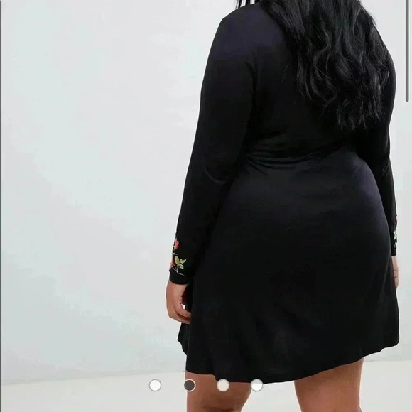 ASOS Curve Black Floral Embroidered Dress - Picture 2 of 12
